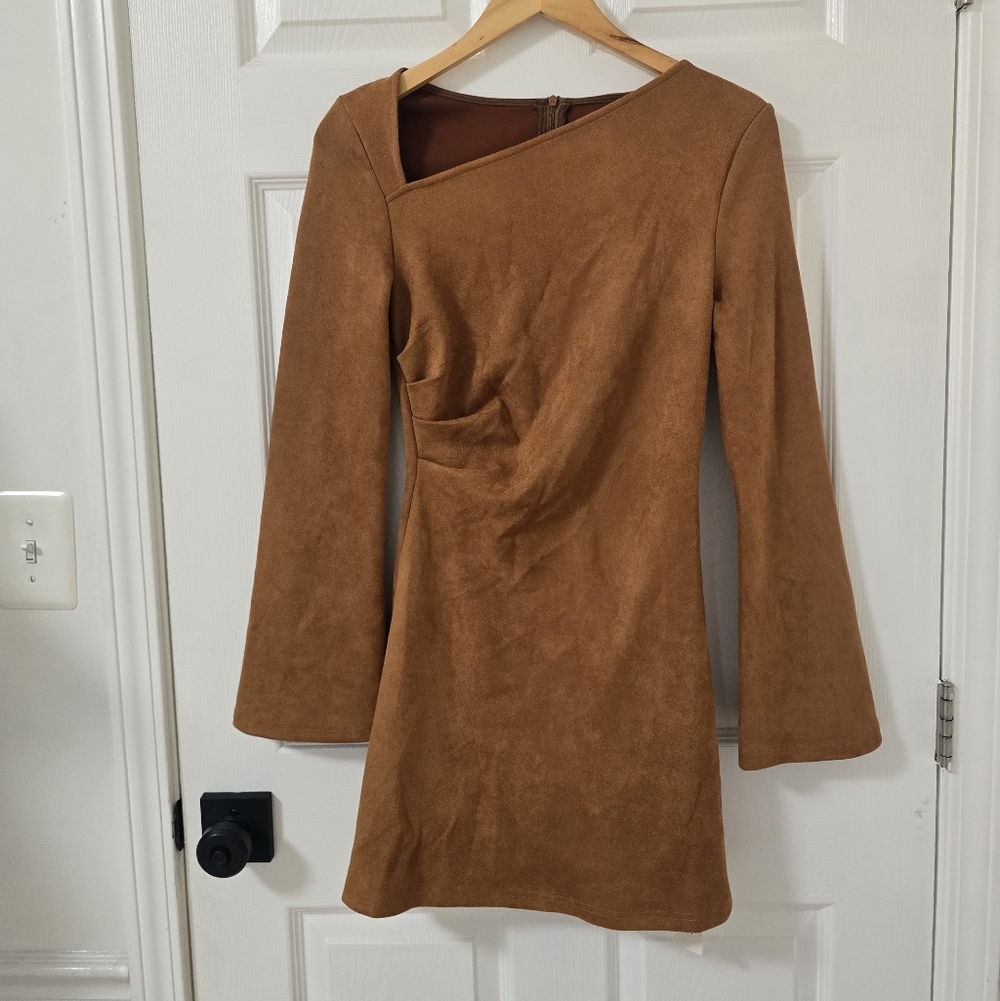 Commense Faux Suede Caramel Bell Sleeve Mini Dress New Size S - Picture 2 of 5